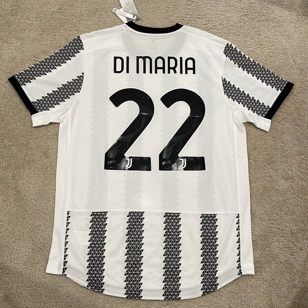Adidas Angel Di Maria Juventus 2022/23 Home Jersey Men size L brand new with tag - Picture 6 of 9